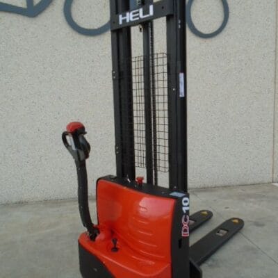 Do you want to sell your electric stacker? List it on Makitor and find buyers