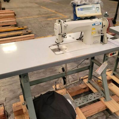 Máquina de coser industrial Juki DDL-8700B-7 usada en venta, costura recta y corte automático