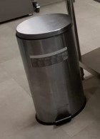 Contenedor de basura con pedal Inoxidable