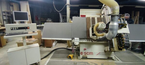Centro de mecanizado CYFLEX 900 SCM usado