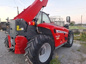 Máquina agrícola Manipulador telescópico agrícola Massey Ferguson TH 7038 usado
