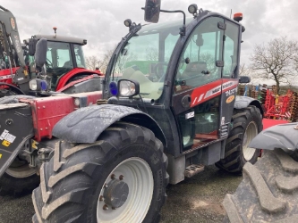 Máquina agrícola Manipulador telescópico agrícola Massey Ferguson TH7038X usado