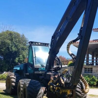 PROCESADORA FORESTAL TIMBERJACK 1270B