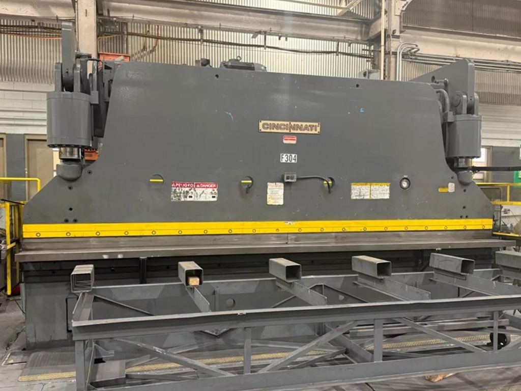 PRENSA DOBLADORA CINCINNATI 20' x 400 TON – Usada