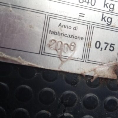 VENTA DE MAQUINA DE BARRER VIAL CON ASPIRACIÓN – Usada