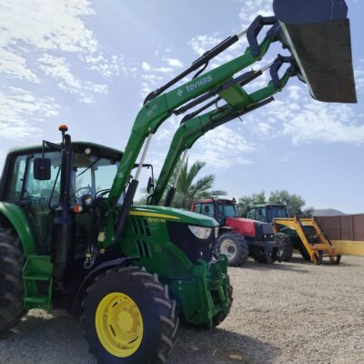 John Deere 6120M