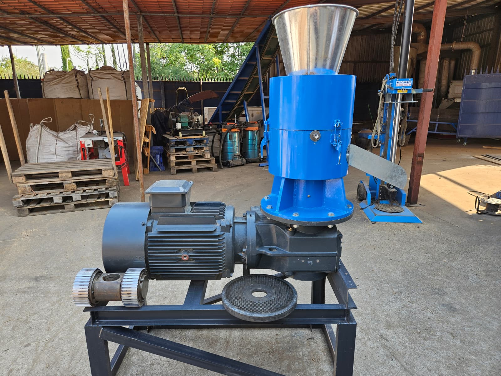 PELETIZADORA SEMI- INDUSTRIAL - 30kw