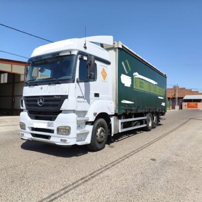 Mercedes Axor 2540 6x2 Tautliner | Automático | 26T | Eje elevable | 960.000 km