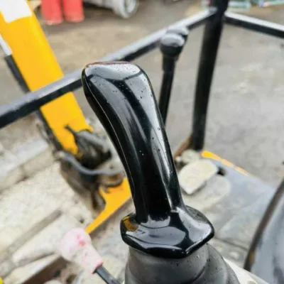 JCB 8014