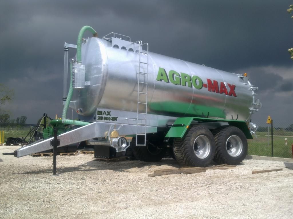 Cisterna de purín AGRO-MAX MAX 24000-2 Tandem de 24.000 litros