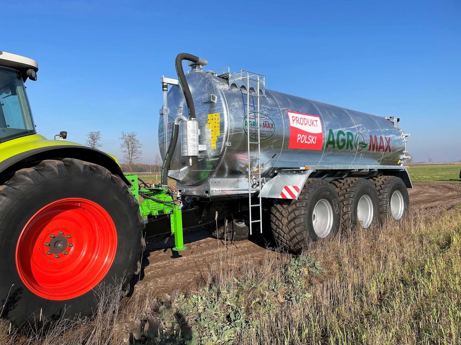 AGRO-MAX MAX 30000-3 tridem - vista tres cuartos Cisterna de purín AGRO-MAX MAX 30000-3 tridem - vista tres cuartos