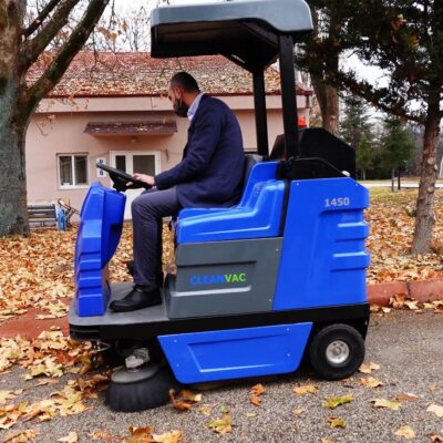 Cleanvac BS 1450 K barredora industrial a batería para grandes superficies - vista principal