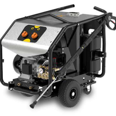 Fotografía oficial de la serie de hidrolimpiadoras de agua caliente Comet KM Xtreme; equipamiento según modelo.