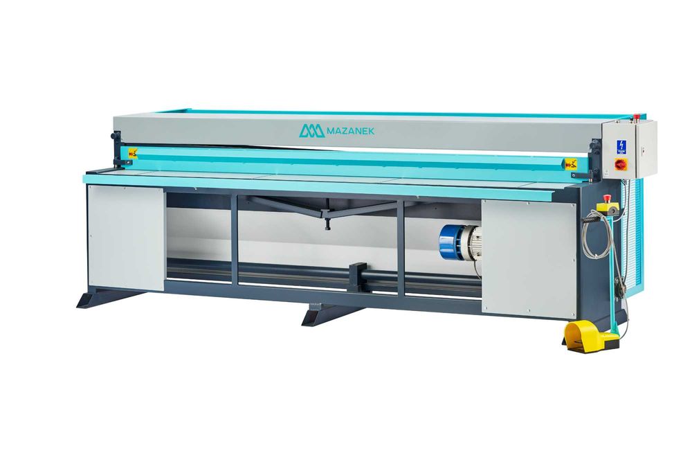 Cizalla guillotina mecánica MAZANEK GM 3000/1,5 para chapa hasta 1,5 mm