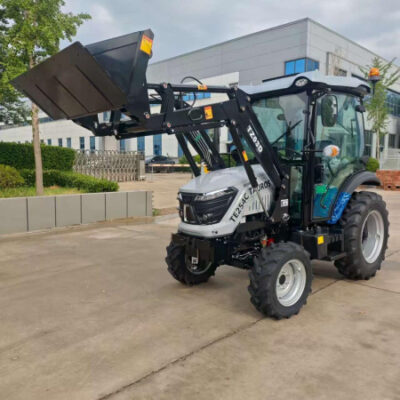 TAUROS TE254C 4x4 25 HP con cabina y pala frontal TZ03D